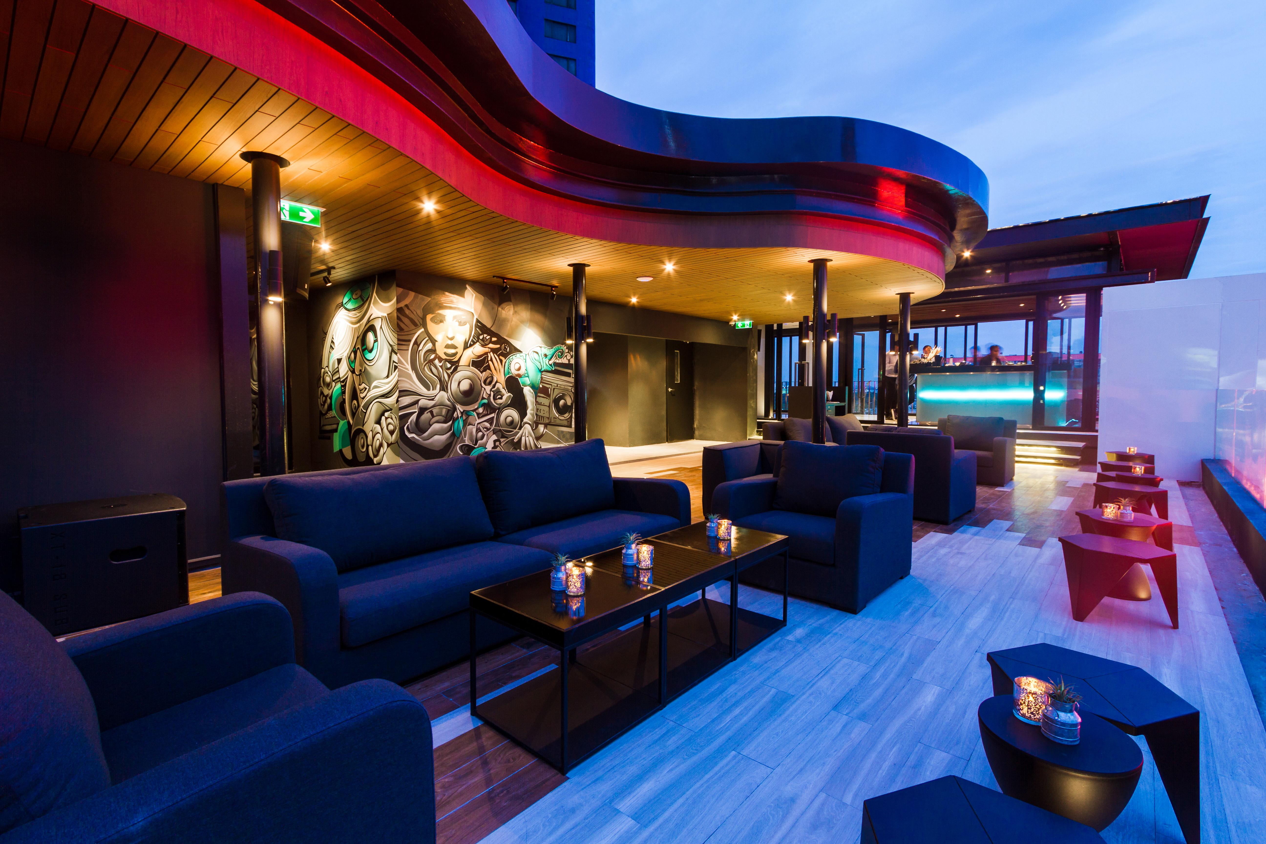 Zazz Urban Bangkok Hotel Exterior photo