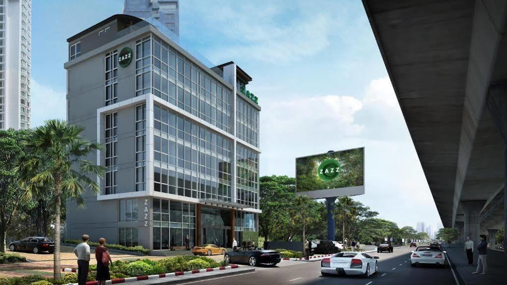 Zazz Urban Bangkok Hotel Exterior photo